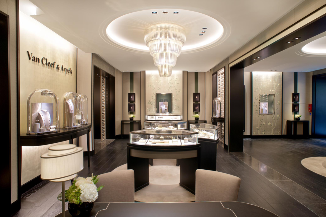 Van Cleef & Arpels abre a sua primeira boutique em Lisboa