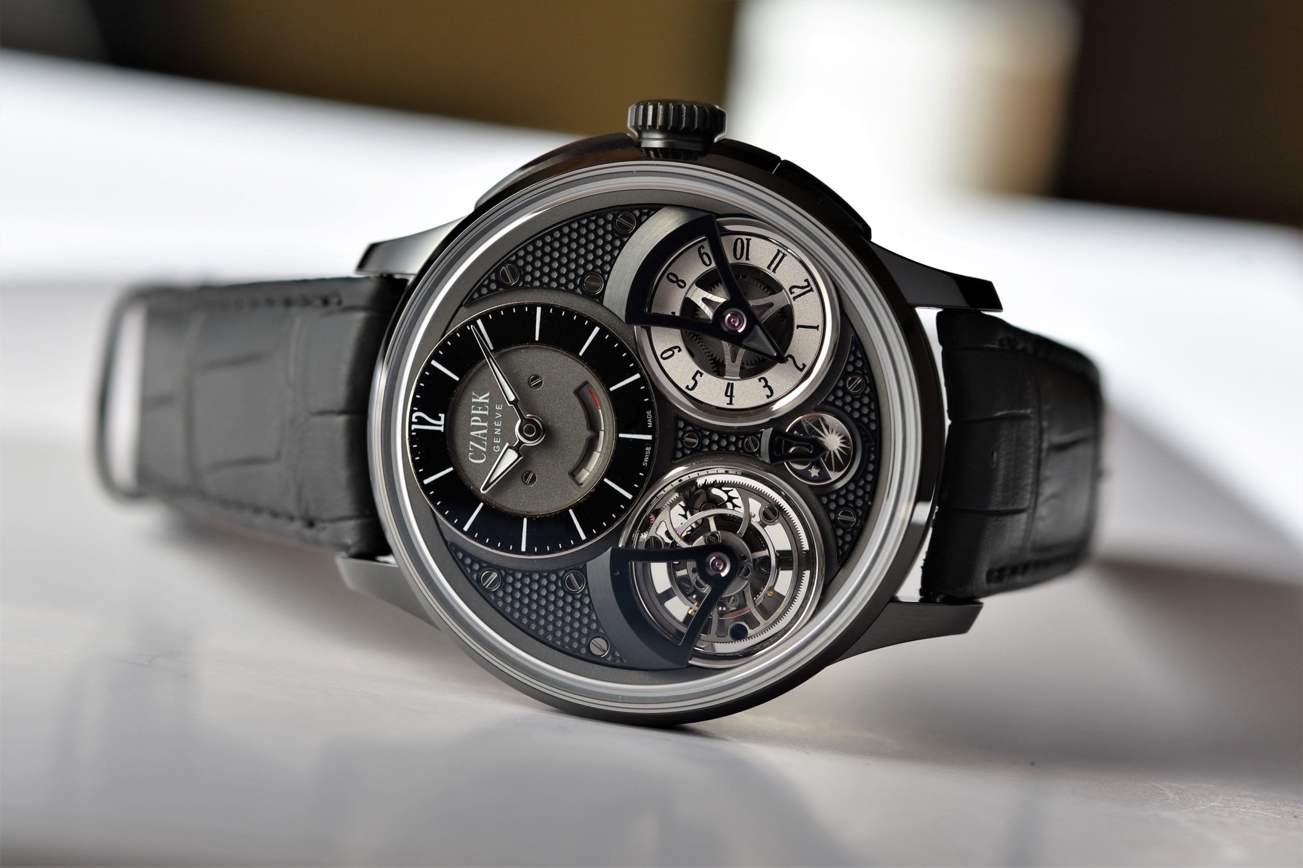 Czapek apresenta Place Vendôme Tourbillon ‘Dark Matter’