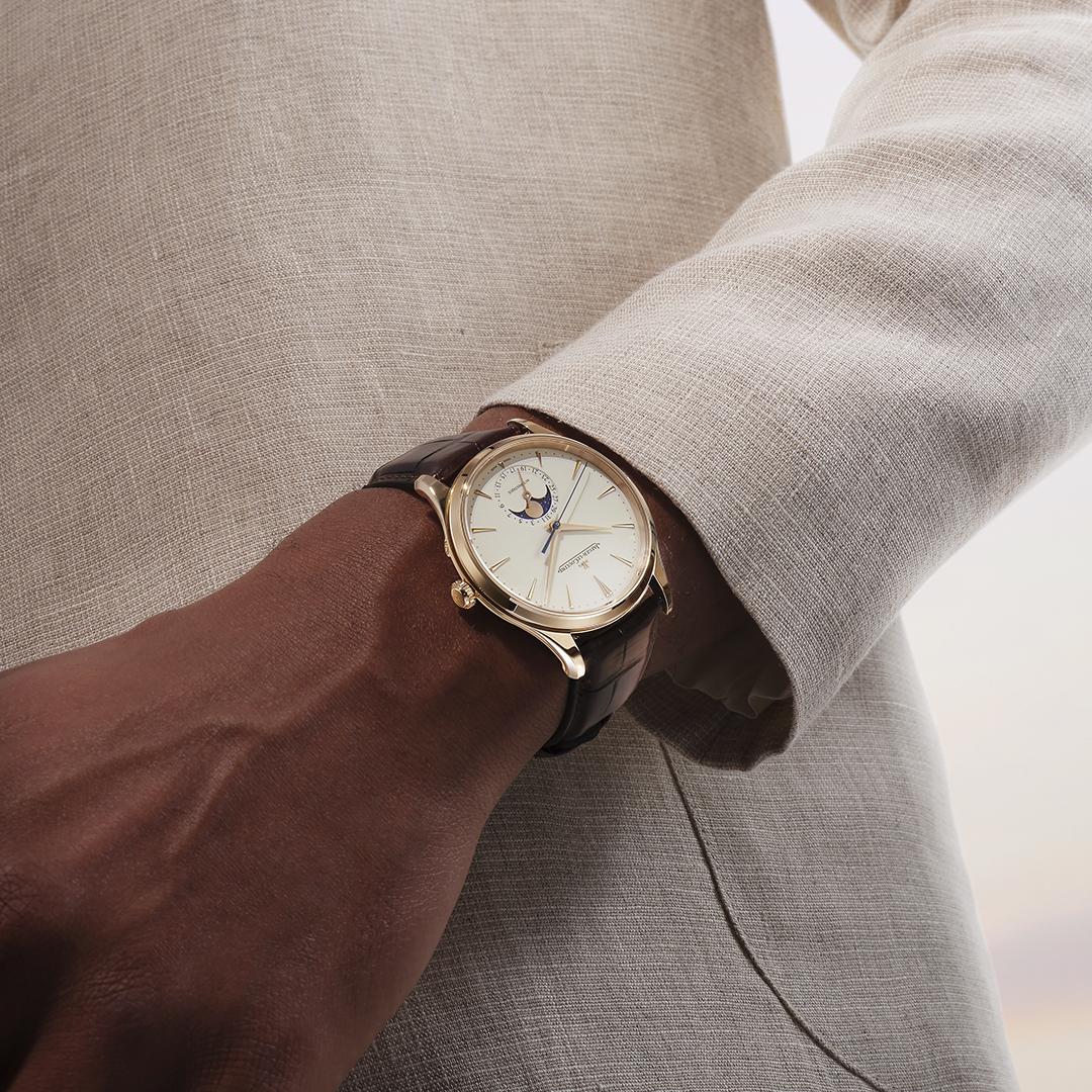 Jaeger-LeCoultre apresenta Master Ultra Thin Moon para celebrar o dia do Pai