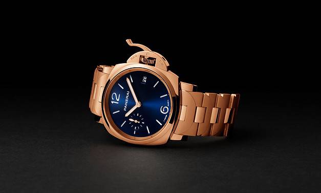 <strong>Panerai proposes Watch with Gold Case and Bracelet</strong>