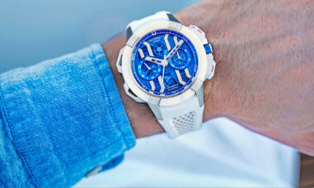 Jacob & CO.: Epic X Chrono 44mm Titanium combina desporto e estilo