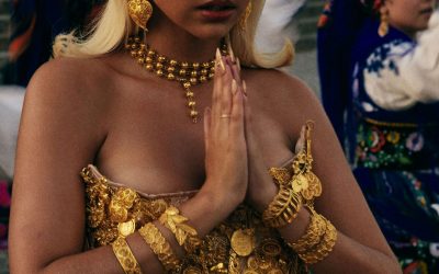 90 mil euros em joias tradicionais dão forma ao vestido usado por Bárbara Bandeira