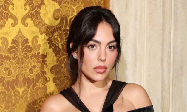 Georgina Rodriguez marca presença no desfile Valentino “Interferenze” Fall/Winter 2026 em Roma com Chopard